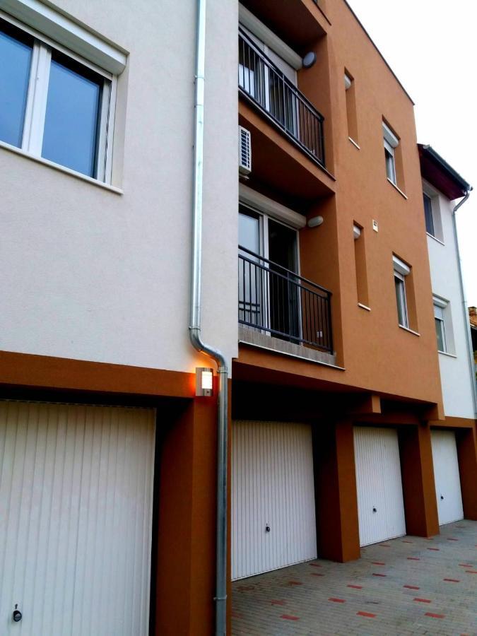 Olga Apartman Szegedin Exterior foto